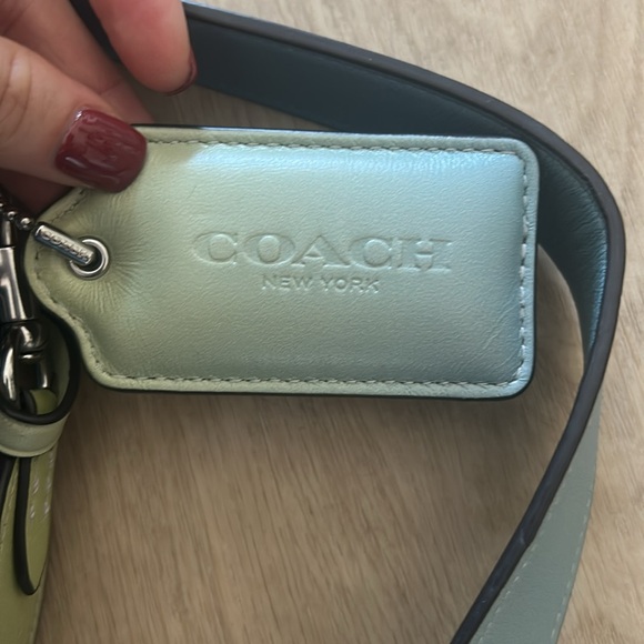 *Flaws* Coach Ombre Puffy Tabby Blue and Cream Shoulder Bag - Picture 3 of 7